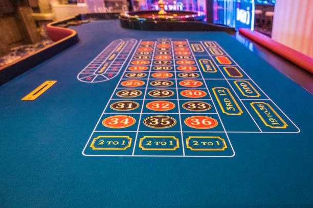 joker123 net mobile app interface showing live dealer tables and sportsbook menu
