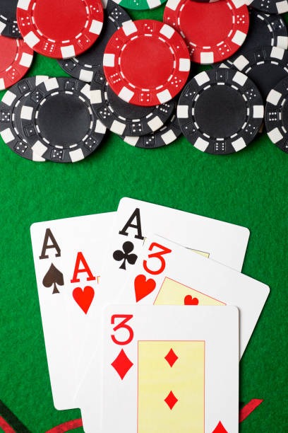 joker123 net live dealer table with professional dealer and game interface
